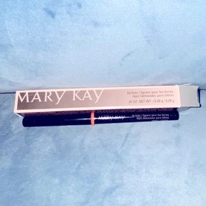 Mary Kay Coral Lip Liner
